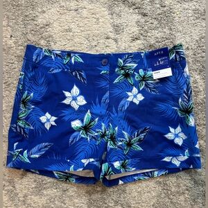 Apt. 9  NWT Women's BlueTropical Torie Mid Rise Shorts Size 18